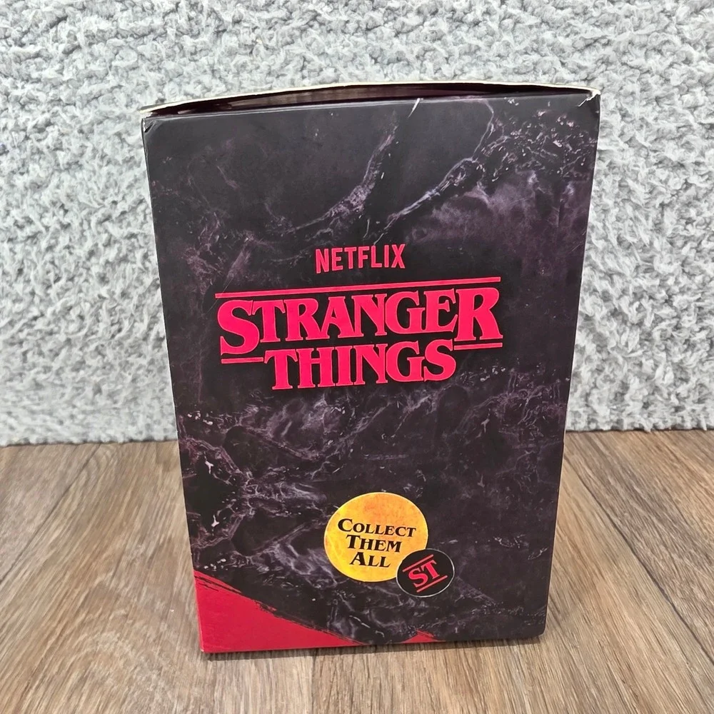 Paladone Icons Stranger Things Demogorgon Light #001 Netflix Collectible Figure